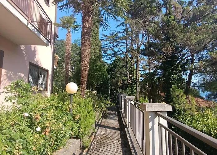 Portico Sul * Oliveto Lario